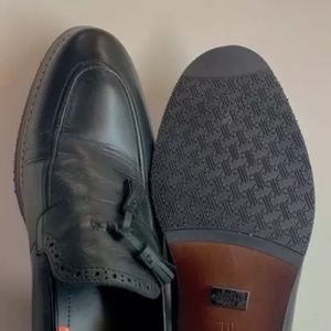 Hart Schaffner Marx Black Leather Loafers